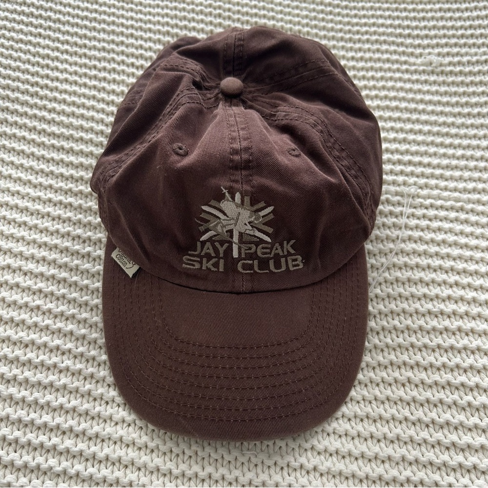 Brown vintage Jay Peak Ski Club baseball cap #skiing #outdoors